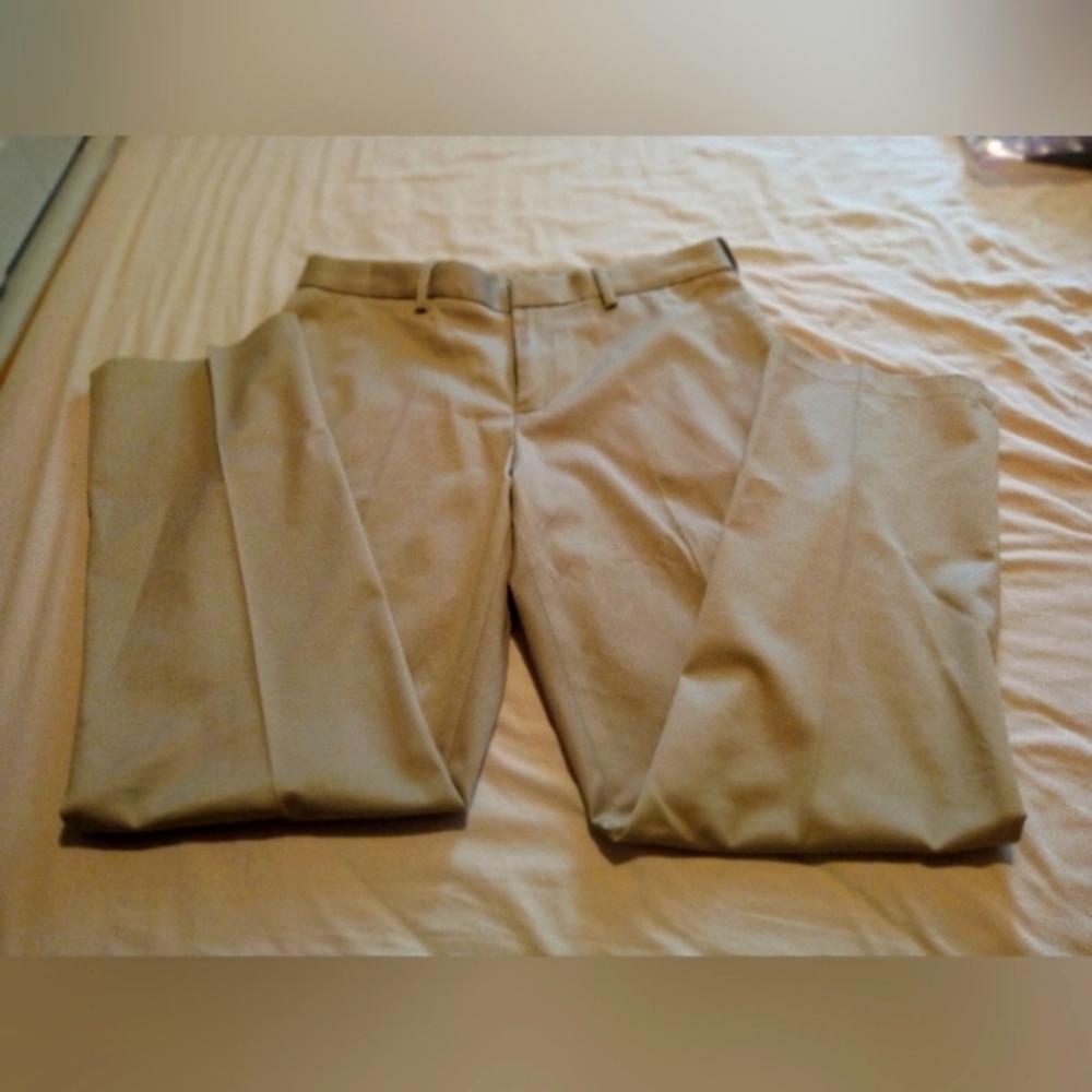 Men's Perry Ellis Portfolio Tan/Khaki Trousers/Slacks Size 32x30
